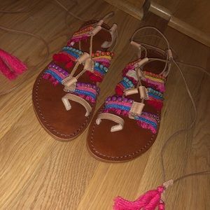 Schutz Festive, Tassle Gladiator